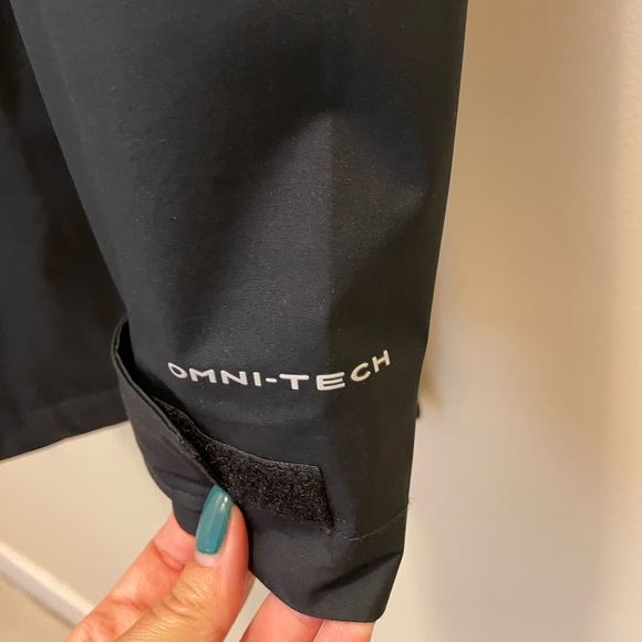 ❌SOLD❌ Columbia rain jacket - Picture 4 of 13